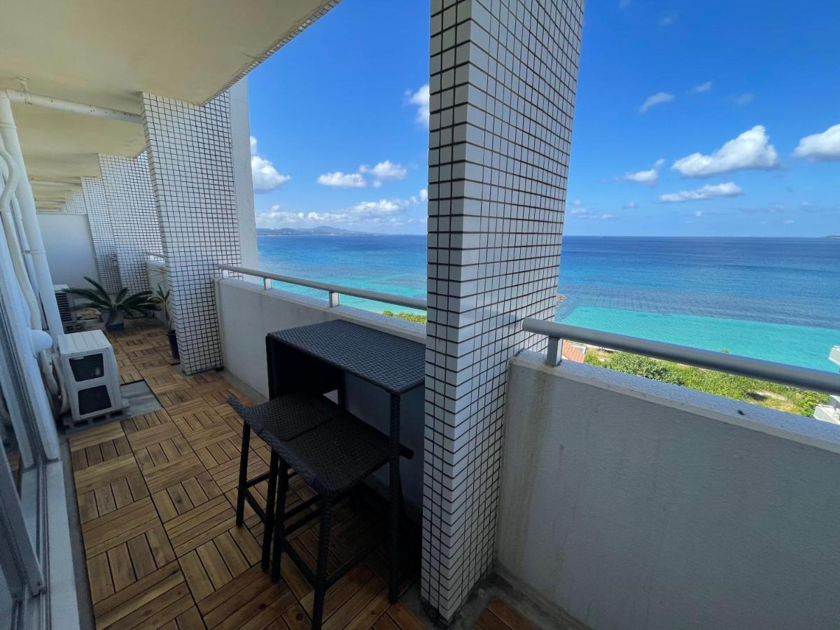 海まで徒歩1分。最上階の角部屋！アクセス抜群オーシャンビュー でのんびりstay Apartment *